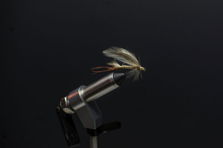 Fly tying tips: head cement vs. super glue | Fly Fishing Fix