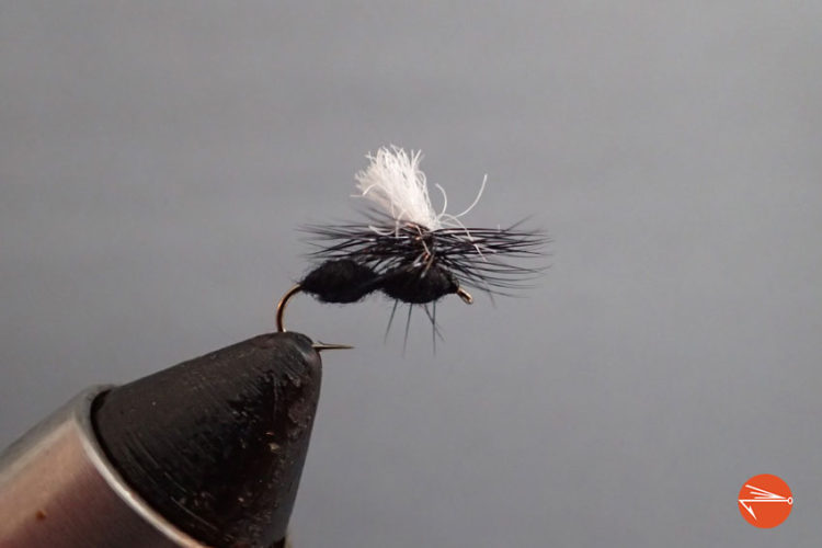 What is a parachute fly pattern? | Parachute flies | Fly Fishing Fix